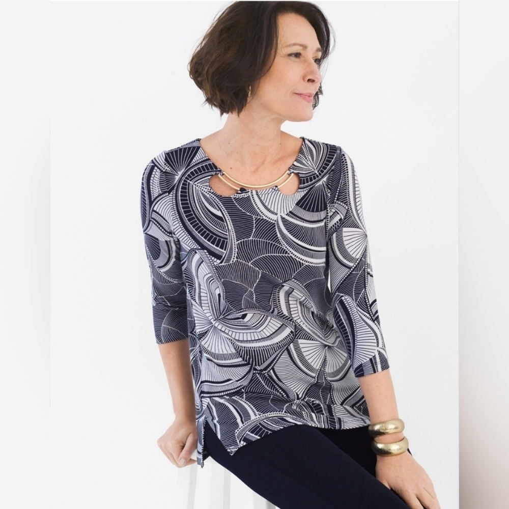 Chico's Travelers Black and White Graphic Tunic Size 1 (Medium) 7778
